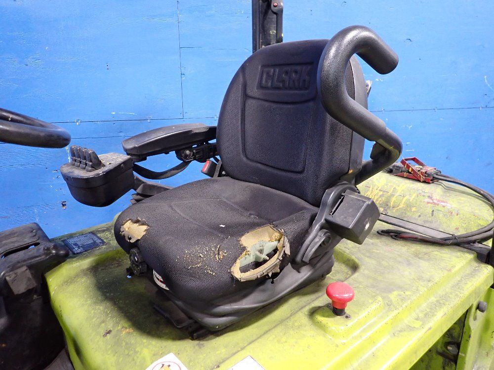 Clark 4800 Lbs Electric Forklift - Gex30