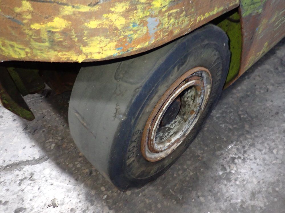 Clark 4800 Lbs Electric Forklift - Gex30