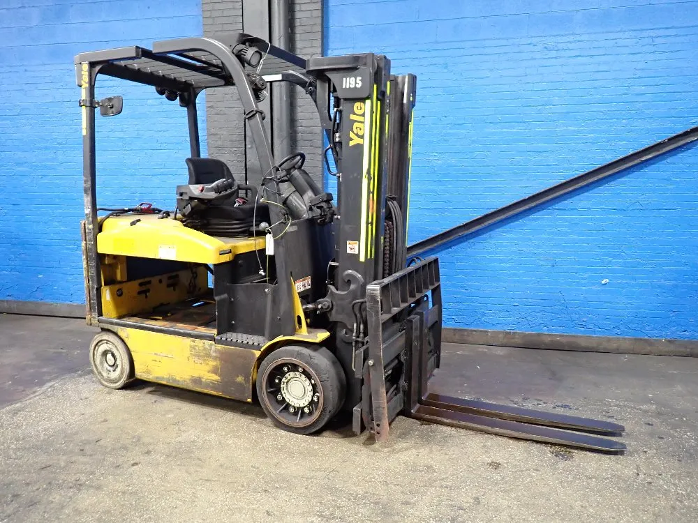 Yale 7150 Lbs Electric Forklift - Erc080vhn48te088