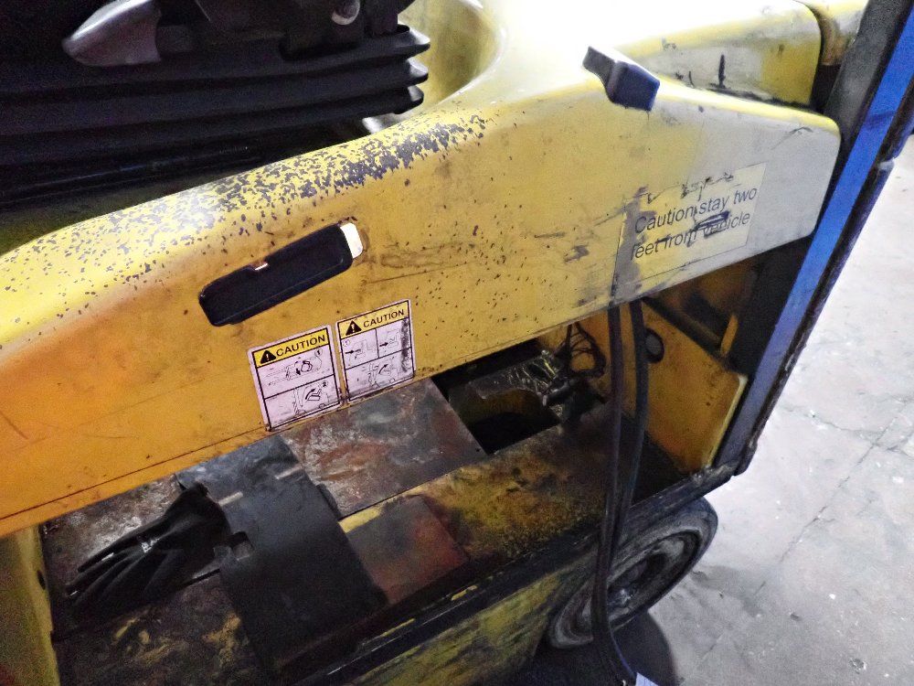 Yale 7150 Lbs Electric Forklift - Erc080vhn48te088