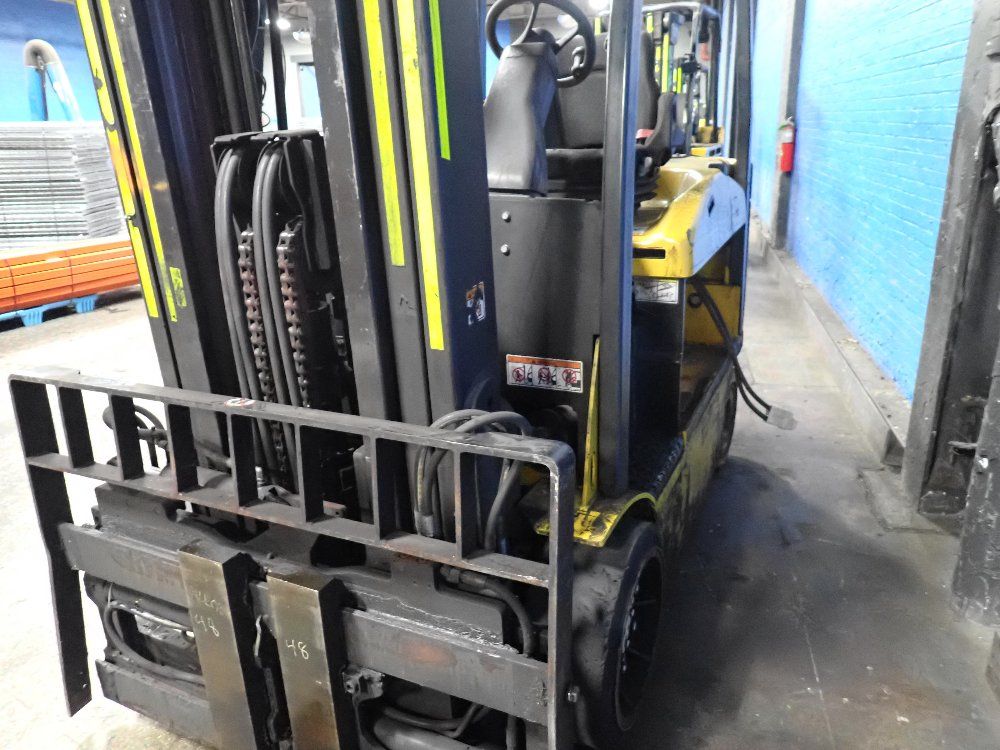 Yale 7150 Lbs Electric Forklift - Erc080vhn48te088