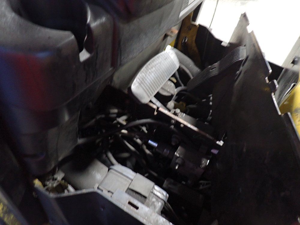 Yale 7150 Lbs Electric Forklift - Erc080vhn48te088