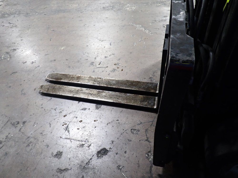 Yale 7150 Lbs Electric Forklift - Erc080hhn48te088