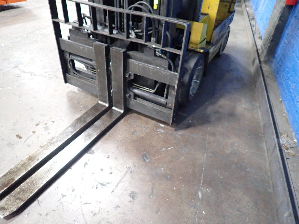 Yale 7150 Lbs Electric Forklift - Erc080hhn48te088