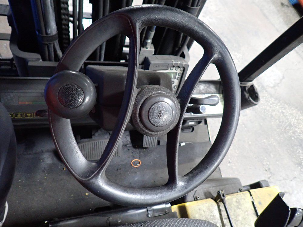 Yale 7150 Lbs Electric Forklift - Erc080hhn48te088