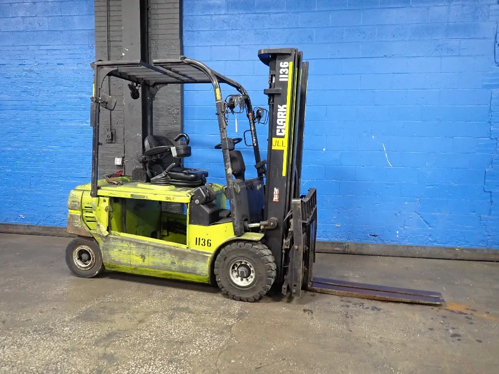 Clark 4800 Lbs Electric Forklift - Gex30