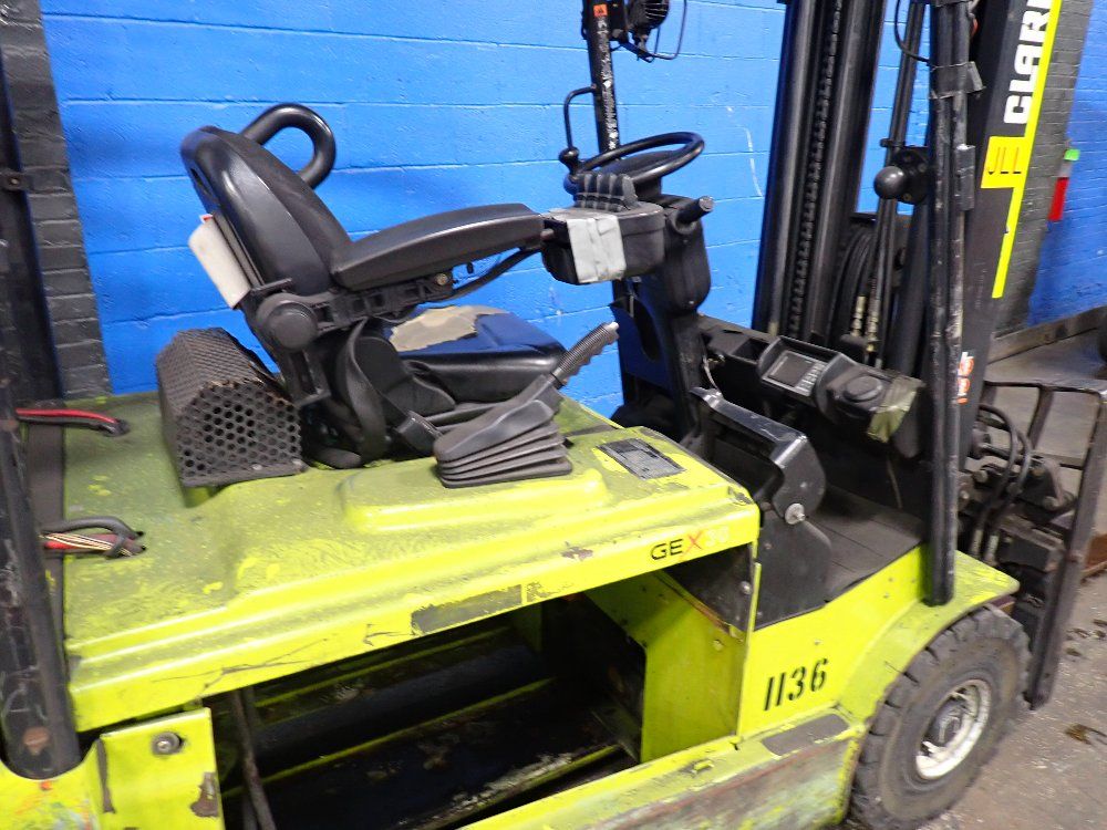Clark 4800 Lbs Electric Forklift - Gex30