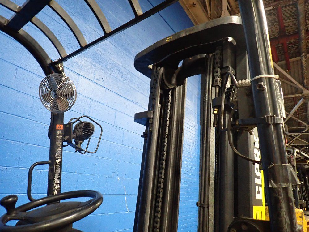 Clark 4800 Lbs Electric Forklift - Gex30