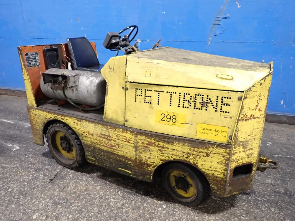 Pettibone Industrial Tractor - 460d-1b