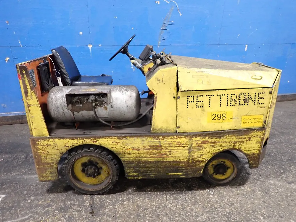 Pettibone Industrial Tractor - 460d-1b