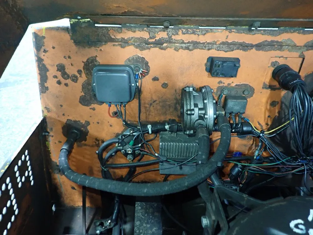 Pettibone Industrial Tractor - 460d-1b