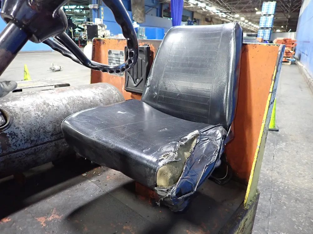 Pettibone Industrial Tractor - 460d-1b