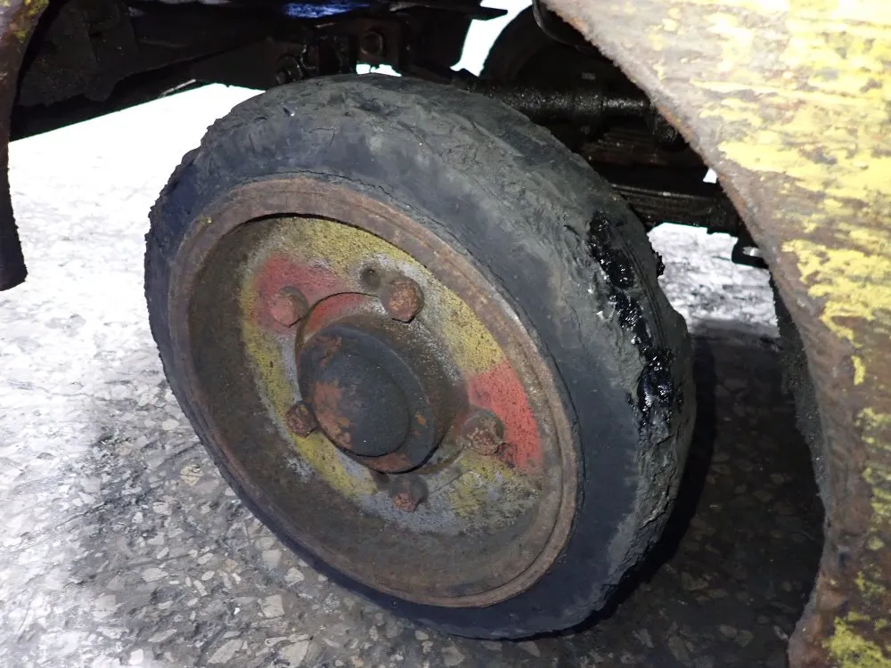 Pettibone Industrial Tractor - 460d-1b