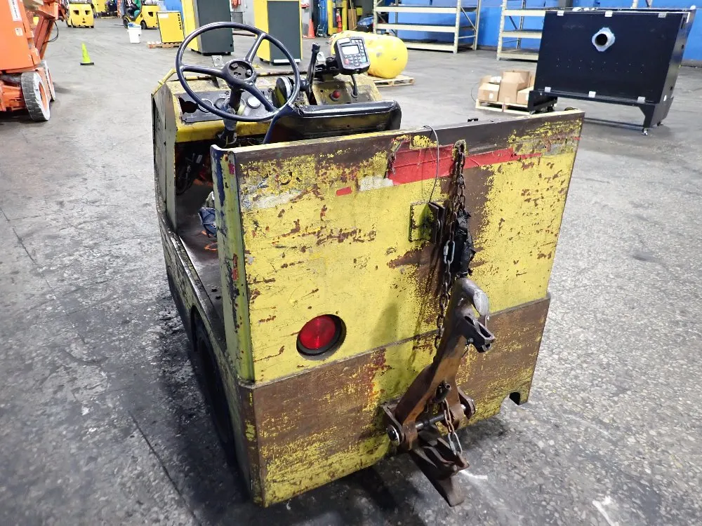 Pettibone Industrial Tractor - 460d-1b