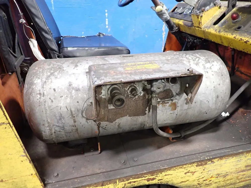 Pettibone Industrial Tractor - 460d-1b