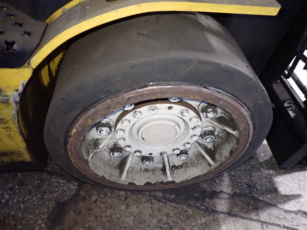 Yale 7250 Lbs Electric Forklift - Erc080vhn48te088