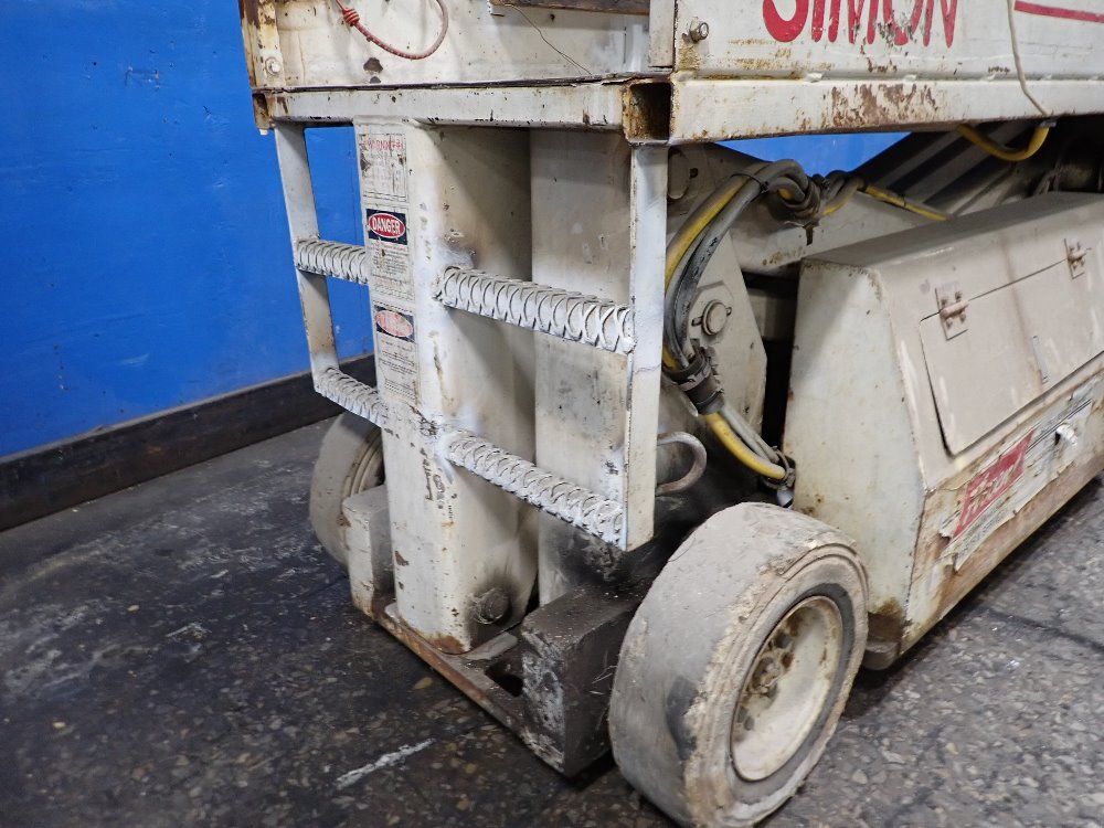Simon Scissor Lift