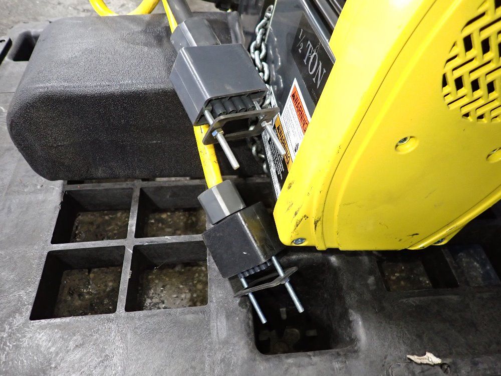 R&m 1/2 Ton Chain Hoist