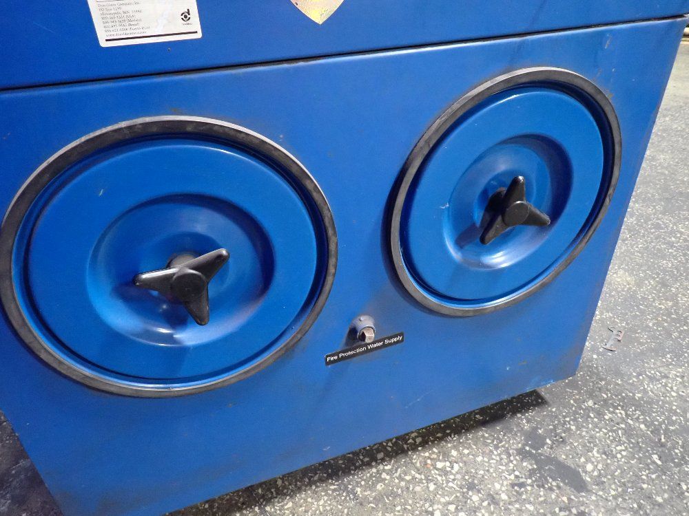 Donaldson Torit Down Draft Table - Db3000