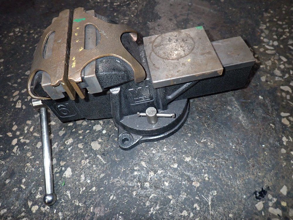 6" Bench Vise