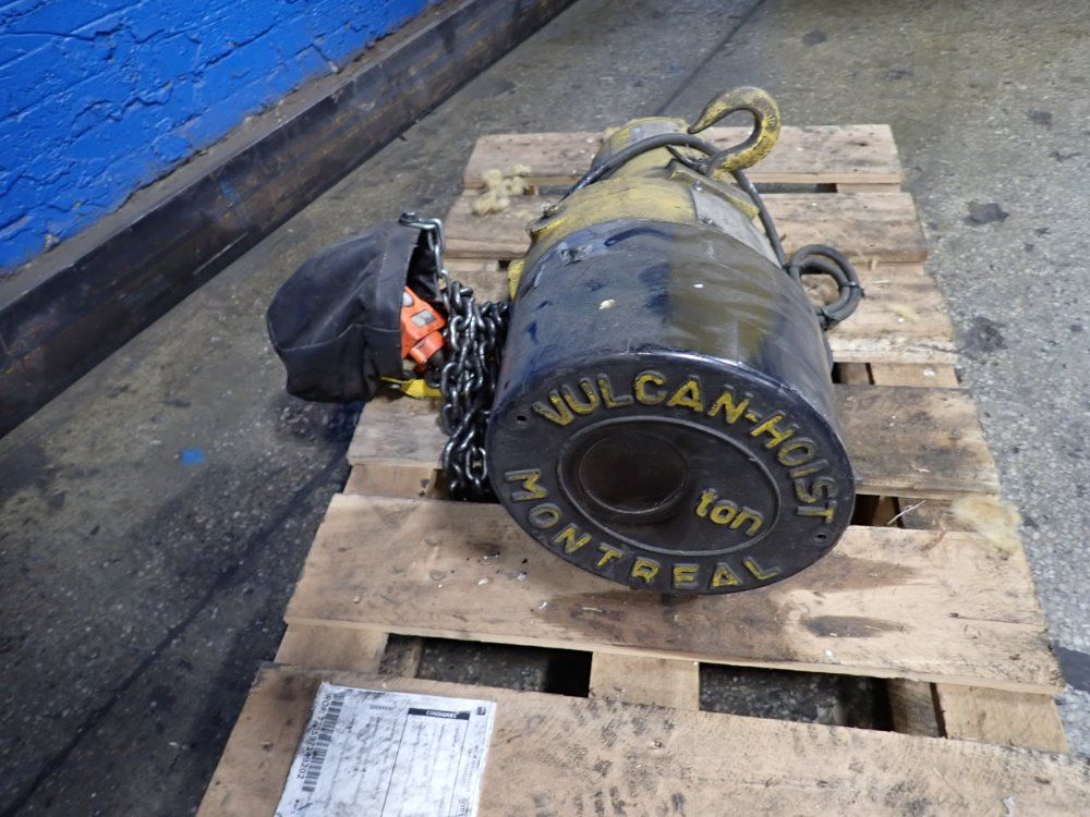 Vulcan-hoist 1000 Lbs Electric Chain Hoist - L1a1422