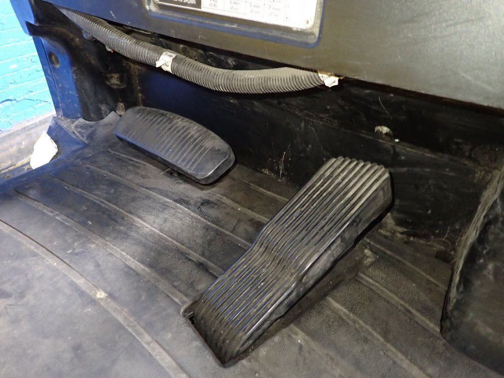 Yale 2900 Lbs Electric Forklift - Erp030vtn48te082