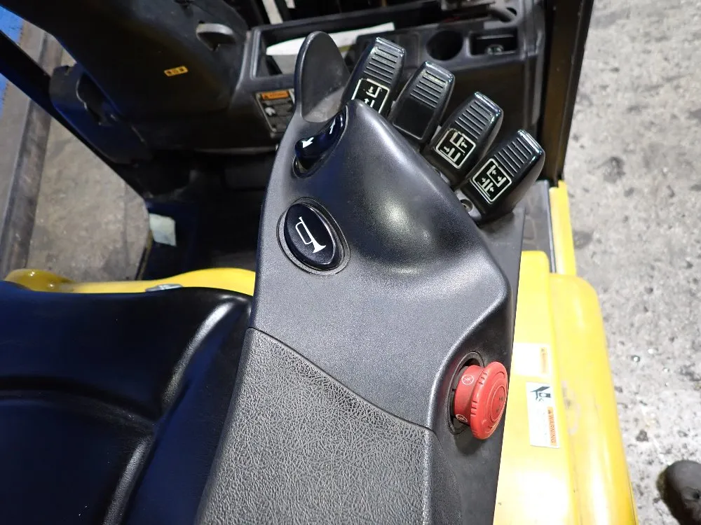 Yale 2900 Lbs Electric Forklift - Erp030vtn48te082