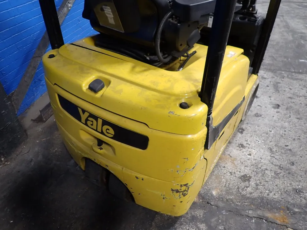Yale 2900 Lbs Electric Forklift - Erp030vtn48te082