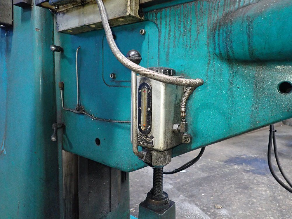 Clausing Vertical Mill