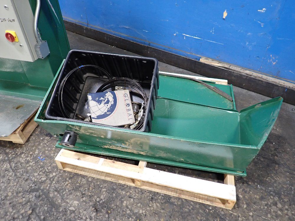 Primo 35 1/2" Vertical Band Saw - 36rt