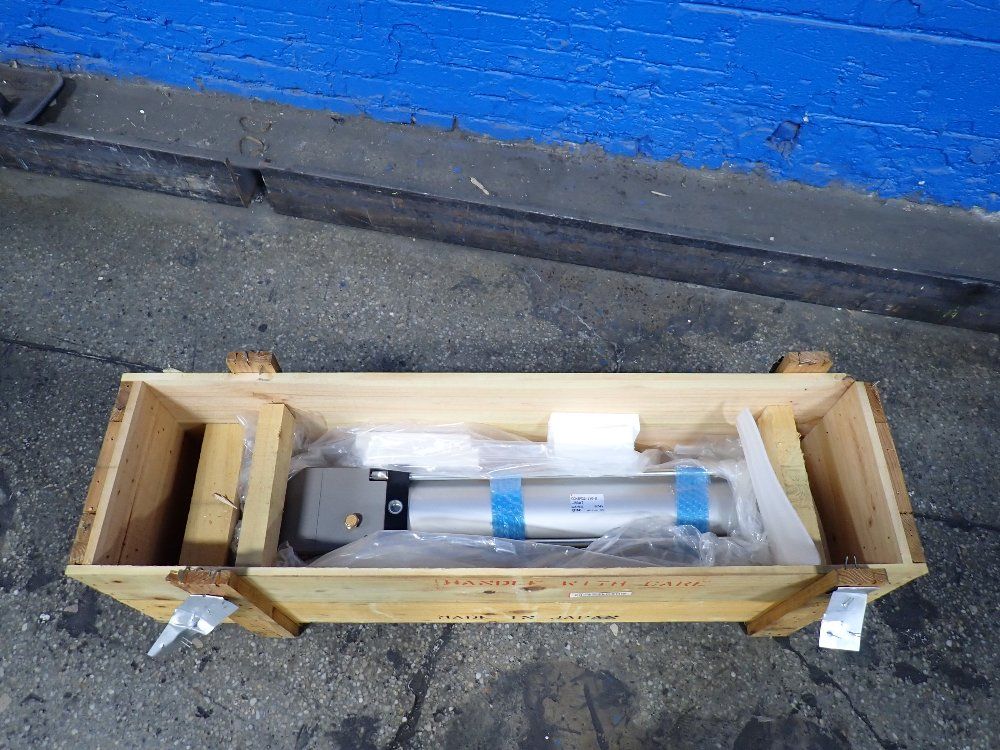 Smc Pneumatic Cylinder - Cdnsf125-550-d-j59wz