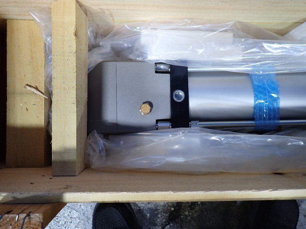 Smc Pneumatic Cylinder - Cdnsf125-550-d-j59wz