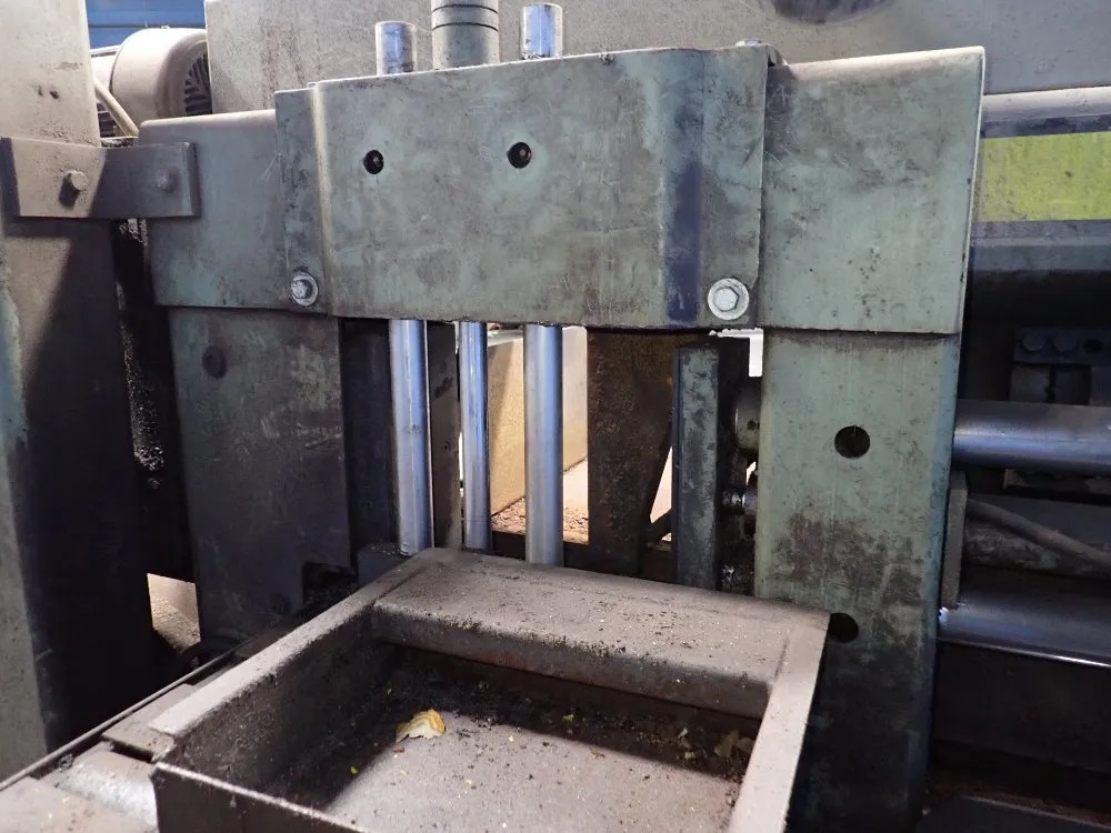 Hyd-mech 12" X 31 1/2" Horizontal Band Saw - H-12