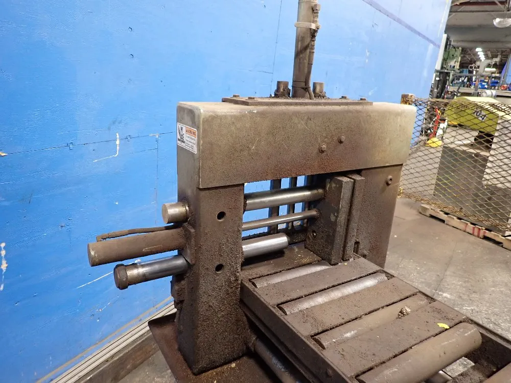 Hyd-mech 12" X 31 1/2" Horizontal Band Saw - H-12