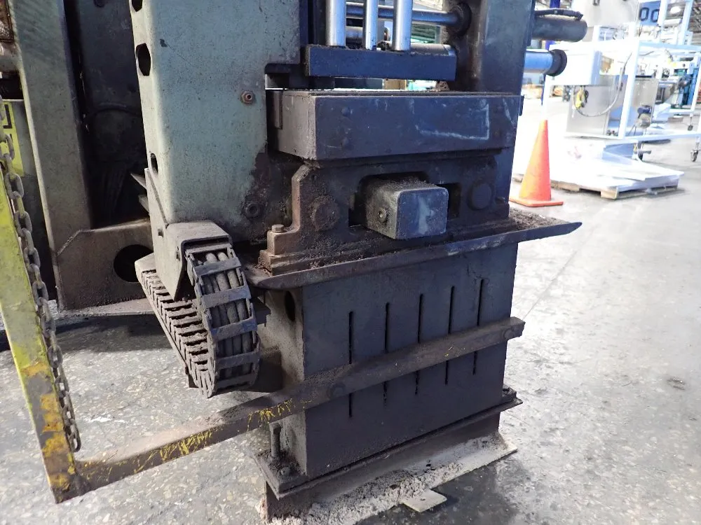 Hyd-mech 12" X 31 1/2" Horizontal Band Saw - H-12