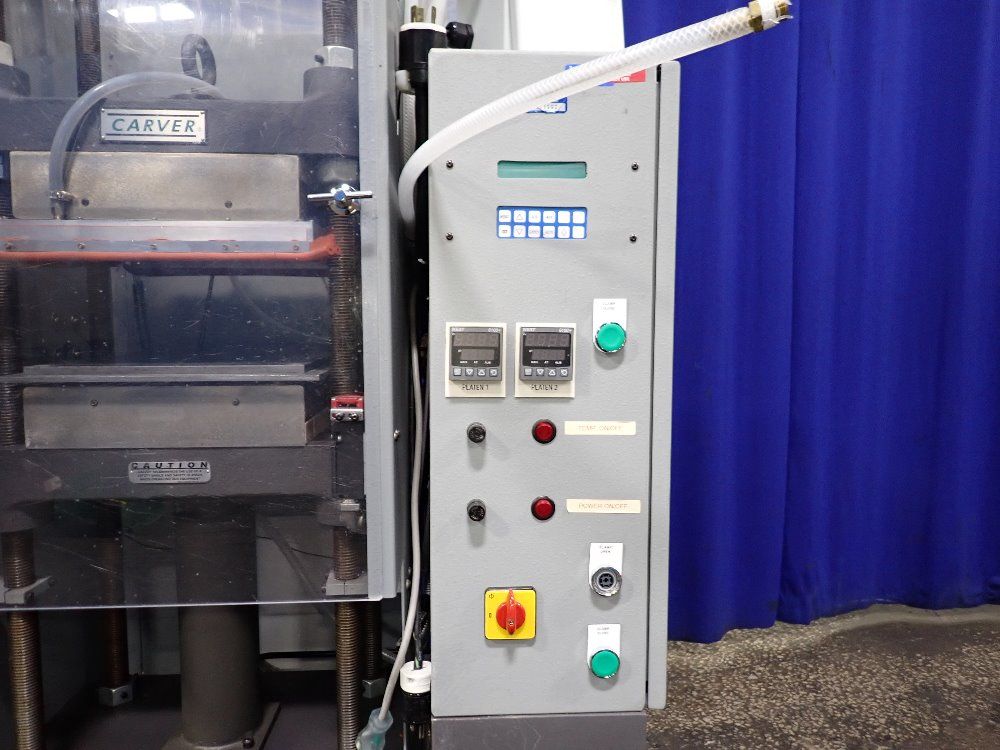Carver 30 Ton 4-post Press - 3895 2prob01