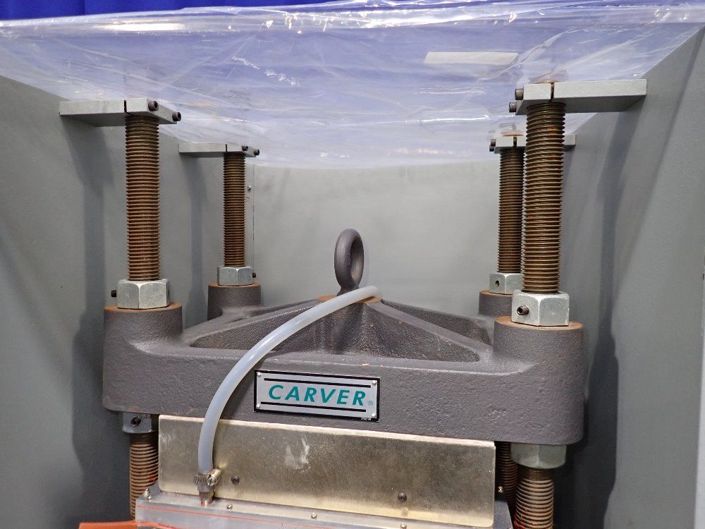Carver 30 Ton 4-post Press - 3895 2prob01