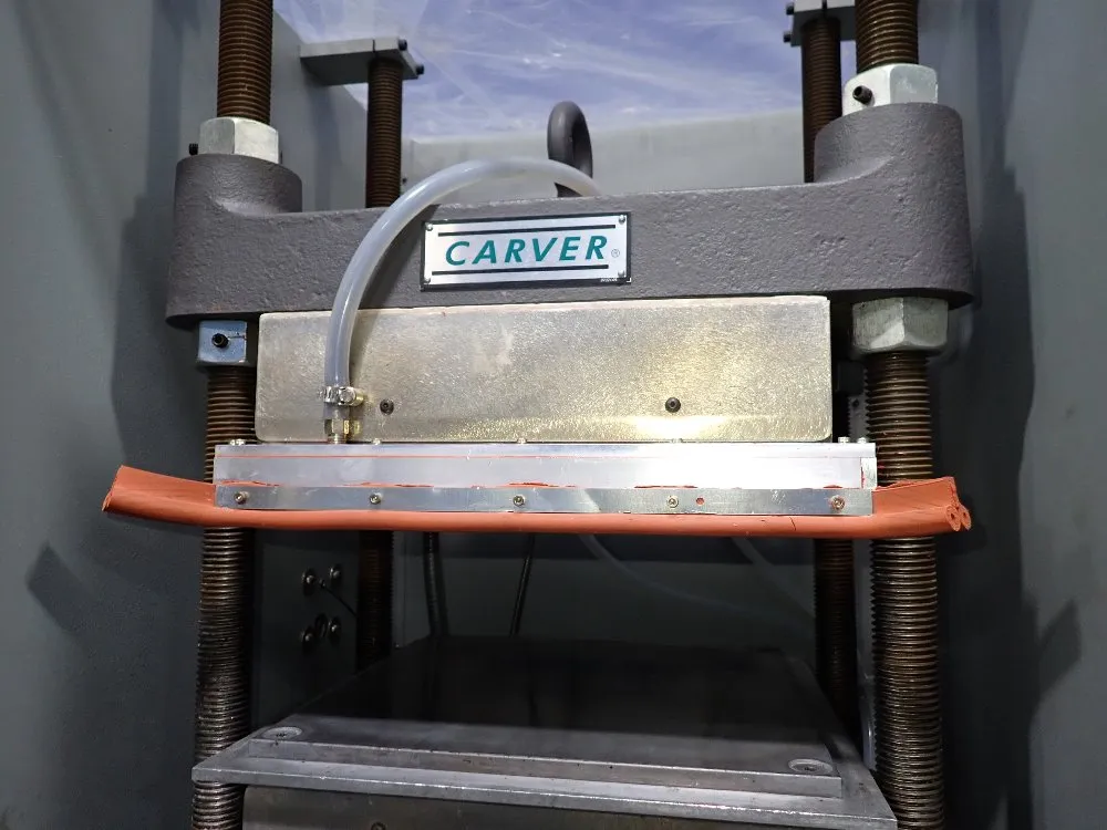 Carver 30 Ton 4-post Press - 3895 2prob01