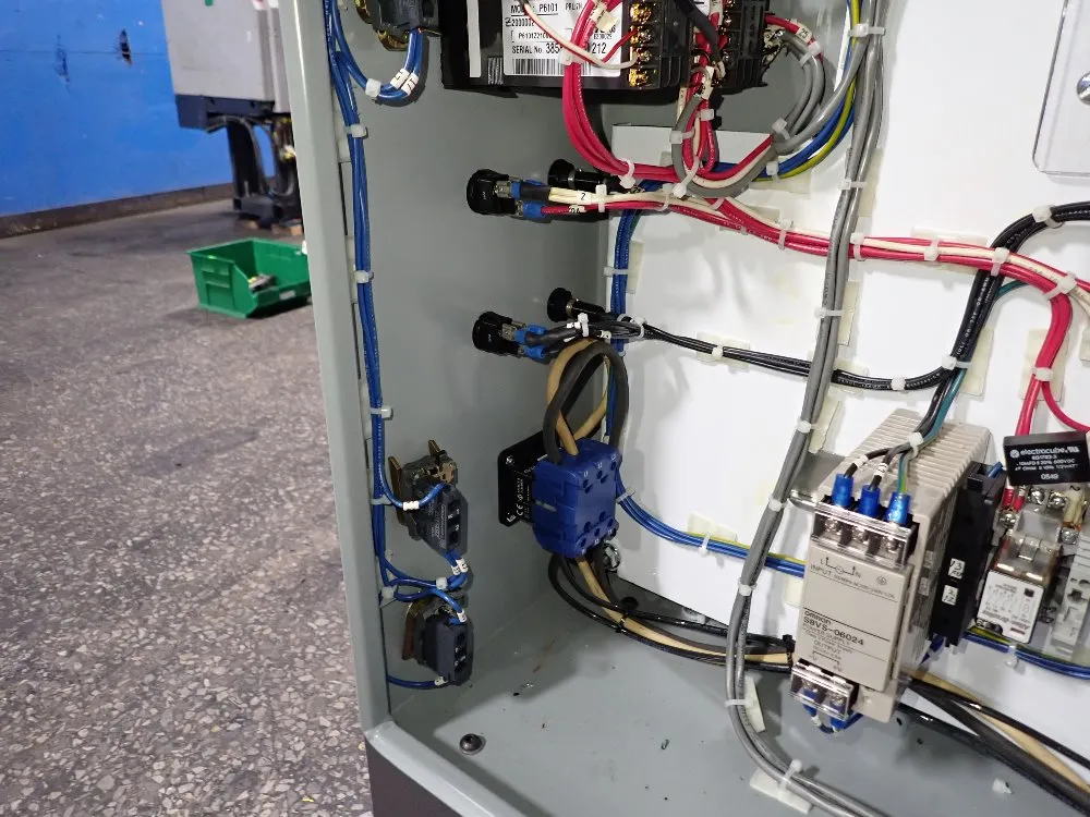 Carver 30 Ton 4-post Press - 3895 2prob01