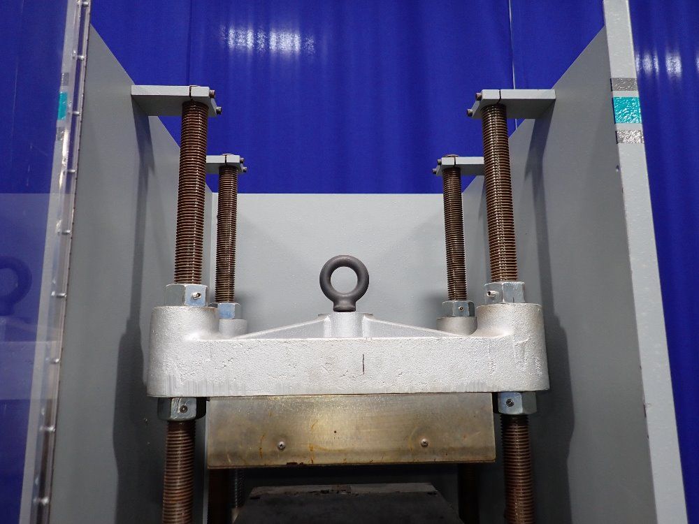 Carver 30 Ton 4-post Press - 3895 4di0a00