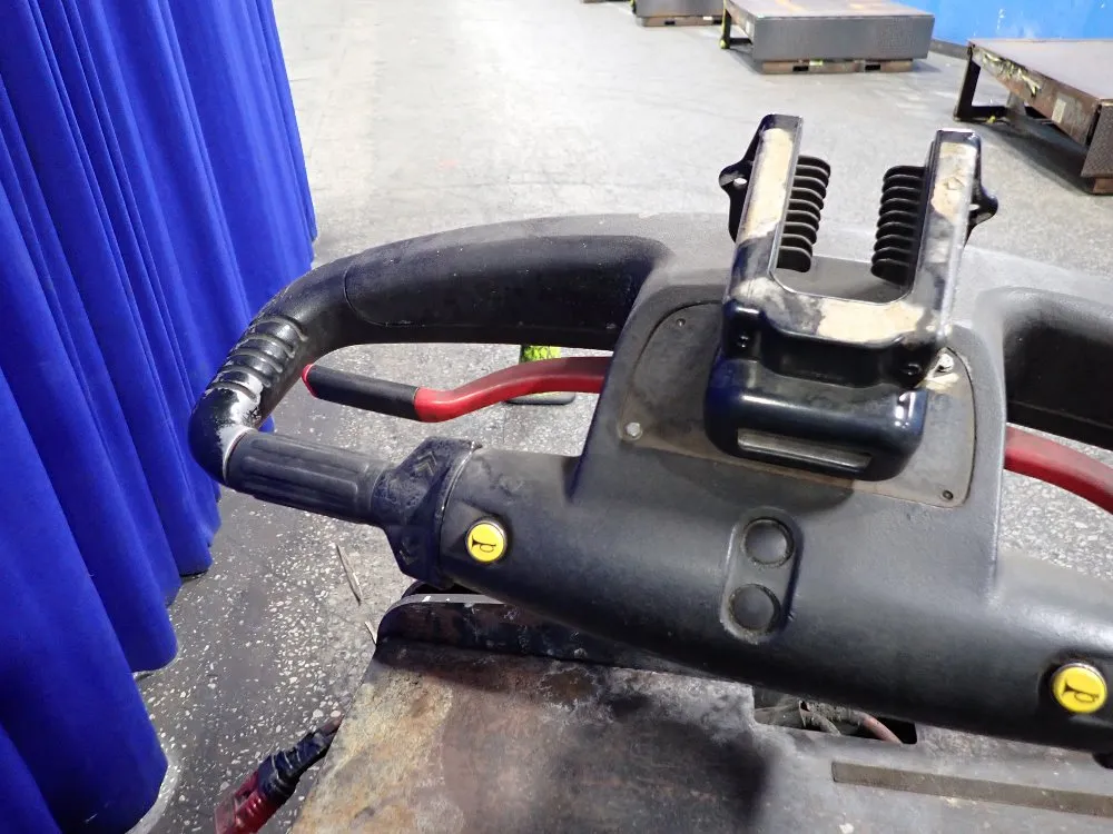 Linde 750 Lbs Tugger - Etr45