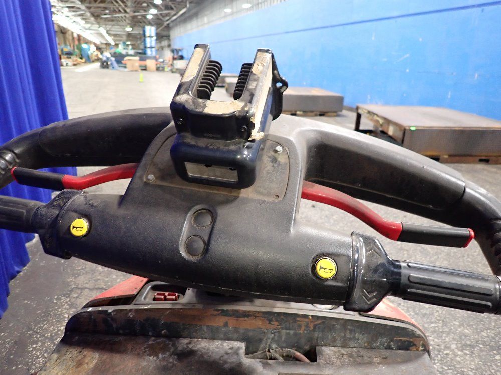 Linde 750 Lbs Tugger - Etr45