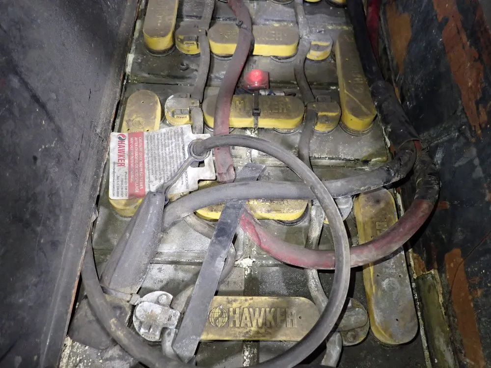 Linde 750 Lbs Tugger - Etr45