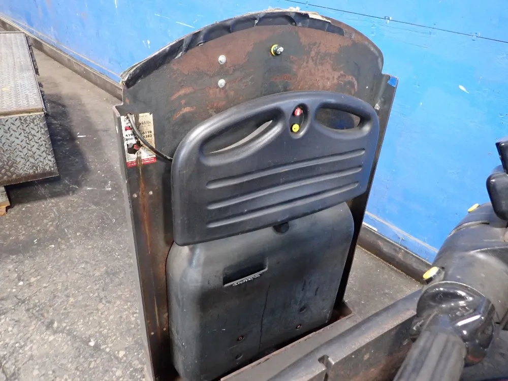 Linde 750 Lbs Tugger - Etr45