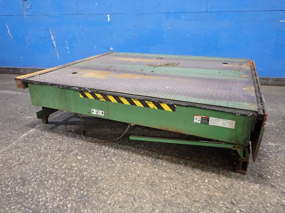 Kelley 71" X 81 1/2" Dock Leveler