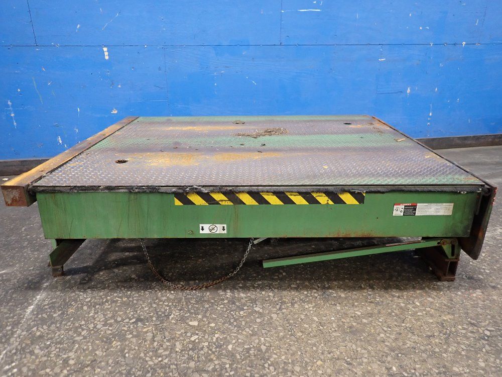 Kelley 71" X 81 1/2" Dock Leveler