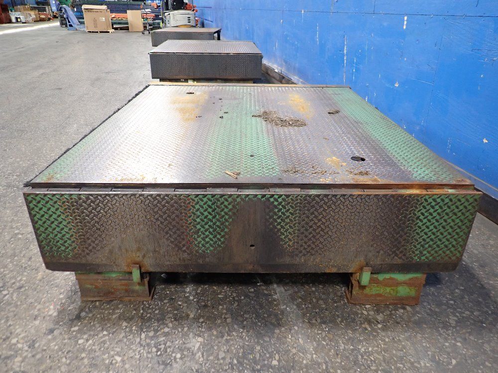 Kelley 71" X 81 1/2" Dock Leveler