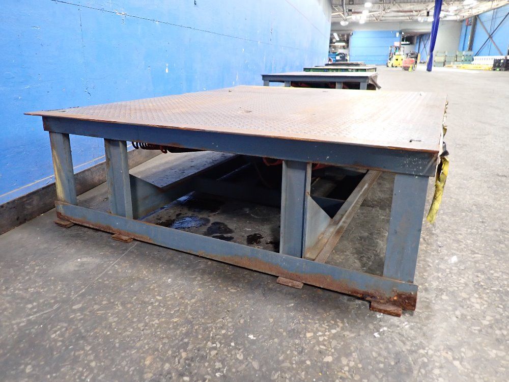 72" X 83" Dock Leveler