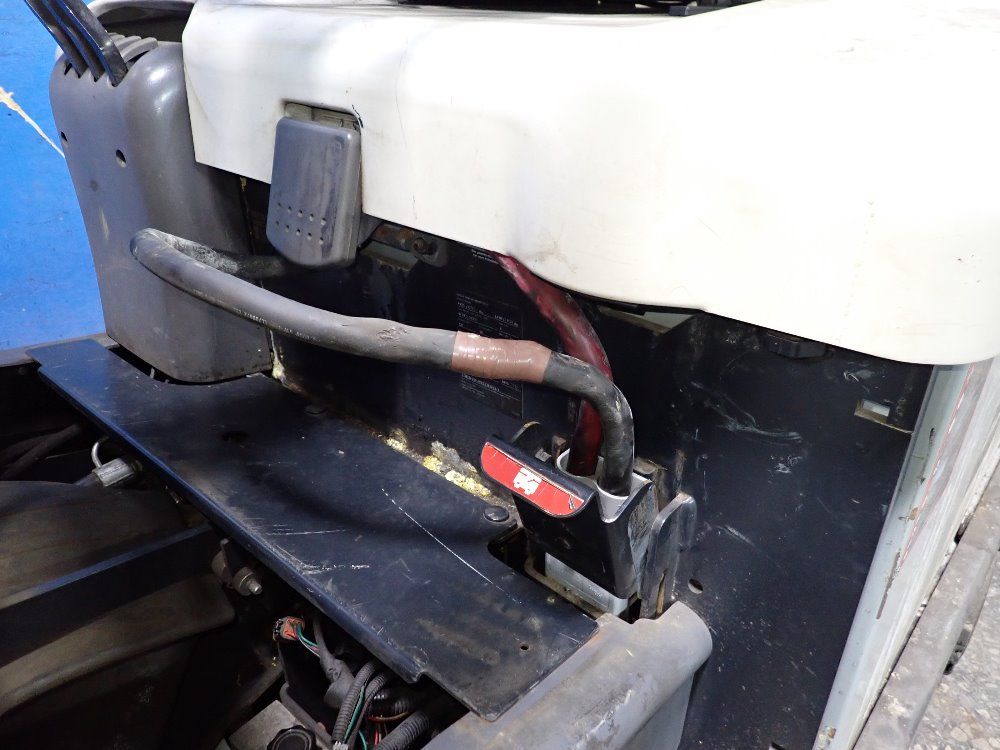 Crown 4500 Lbs Electric Forklift - S2000 Series