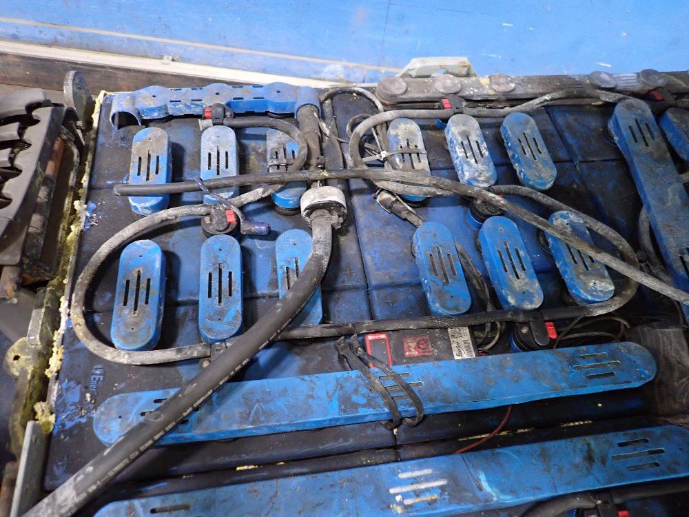 Crown 4500 Lbs Electric Forklift - S2000 Series